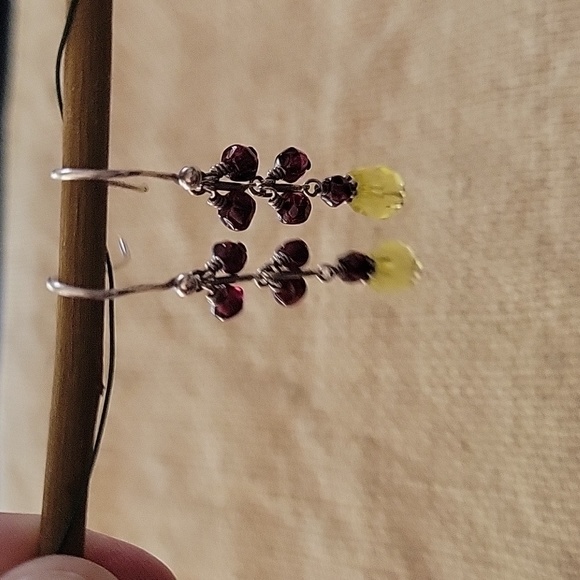 Silpada Sterling Silver,Garnet, and Yellow Quartz Dangle Earrings W1054-HTF - Picture 2 of 7